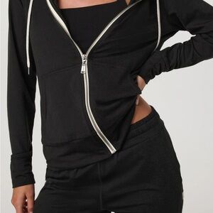 Vuori Halo Performance Hoodie 2.0